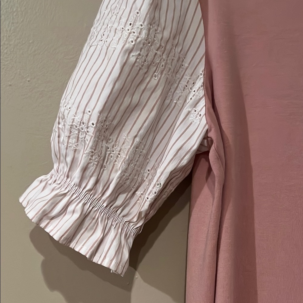 CUPIO Pink and White Women's Top - Picture 3 of 6